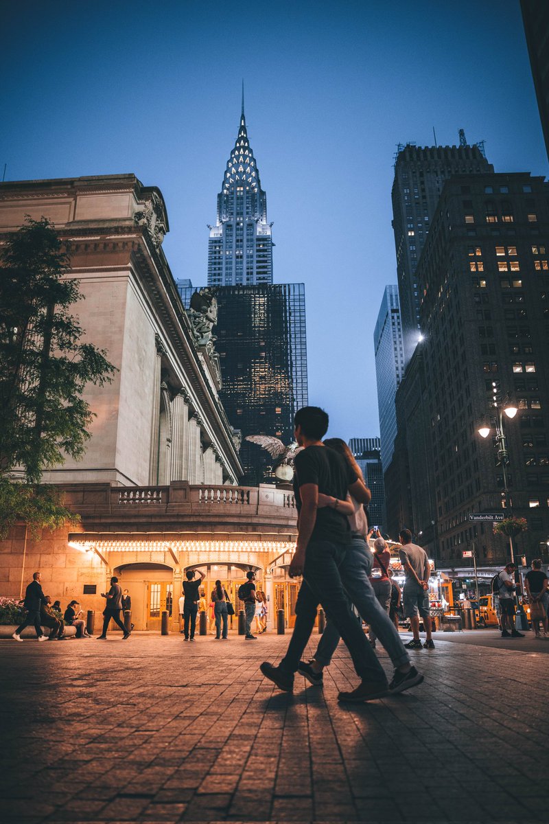 Weekend vibes 🤗
#GrandCentralterminal #NYC #Chryslerbuilding #yossifler #yossiflerphoto