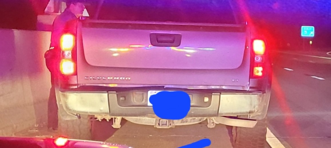 Do not pull to the left when getting stopped by the police!  Law requires you to pull to the right! #knowtherules #MADDonline #notimpaired