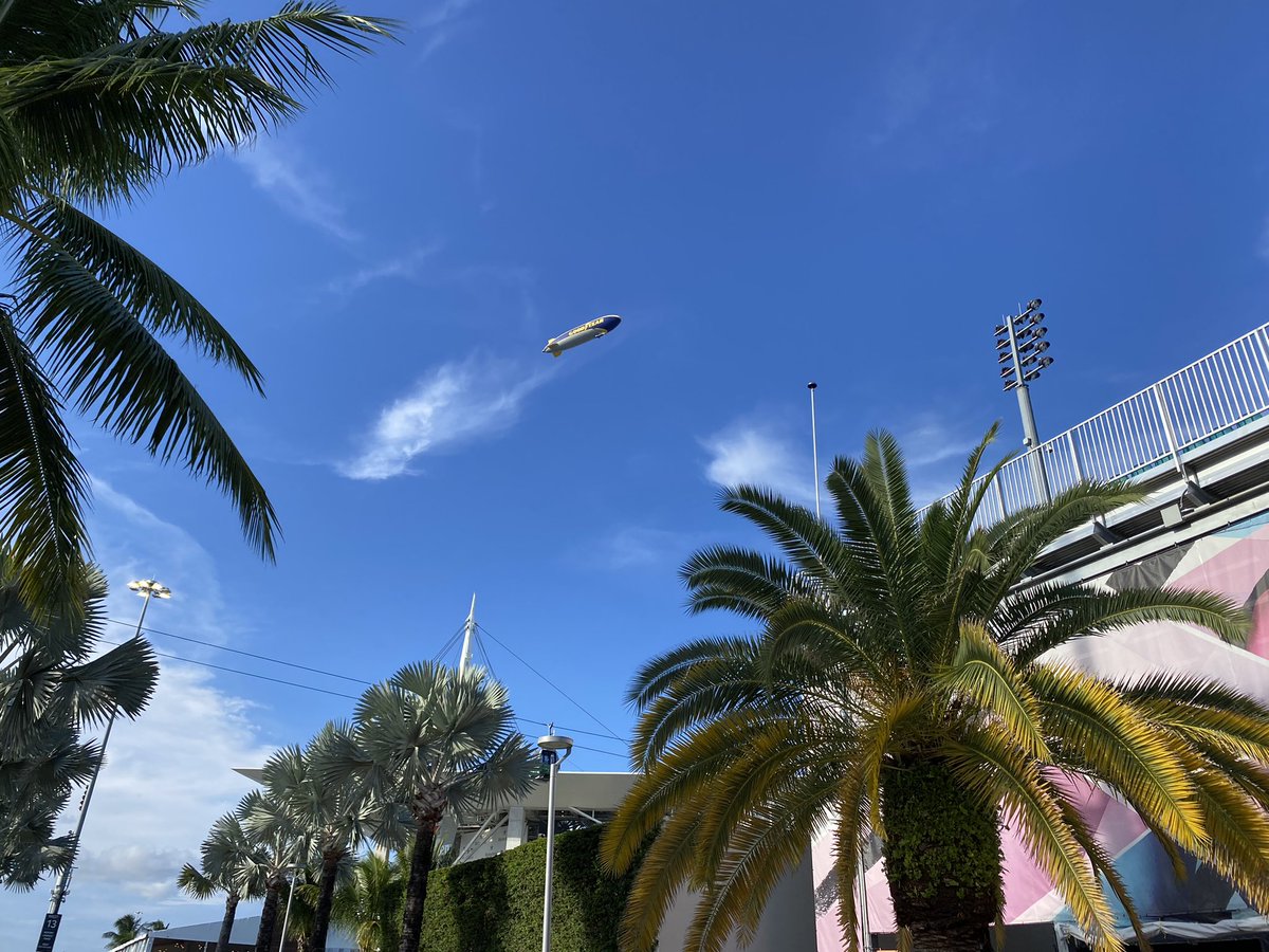 Fun afternoon and evening as <a href="/STUSPOAD/">@STUSPOAD</a> faculty and majors attended the <a href="/MiamiDolphins/">Miami Dolphins</a> Career Day and then enjoyed a big win over the Eagles.