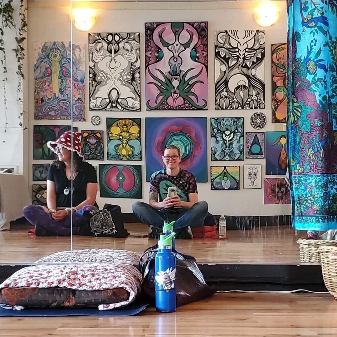 tiedyejamber's tweet image. Attending a discussion about the psilocybin industry and medical market in Portland... #magicmedicine #artislife