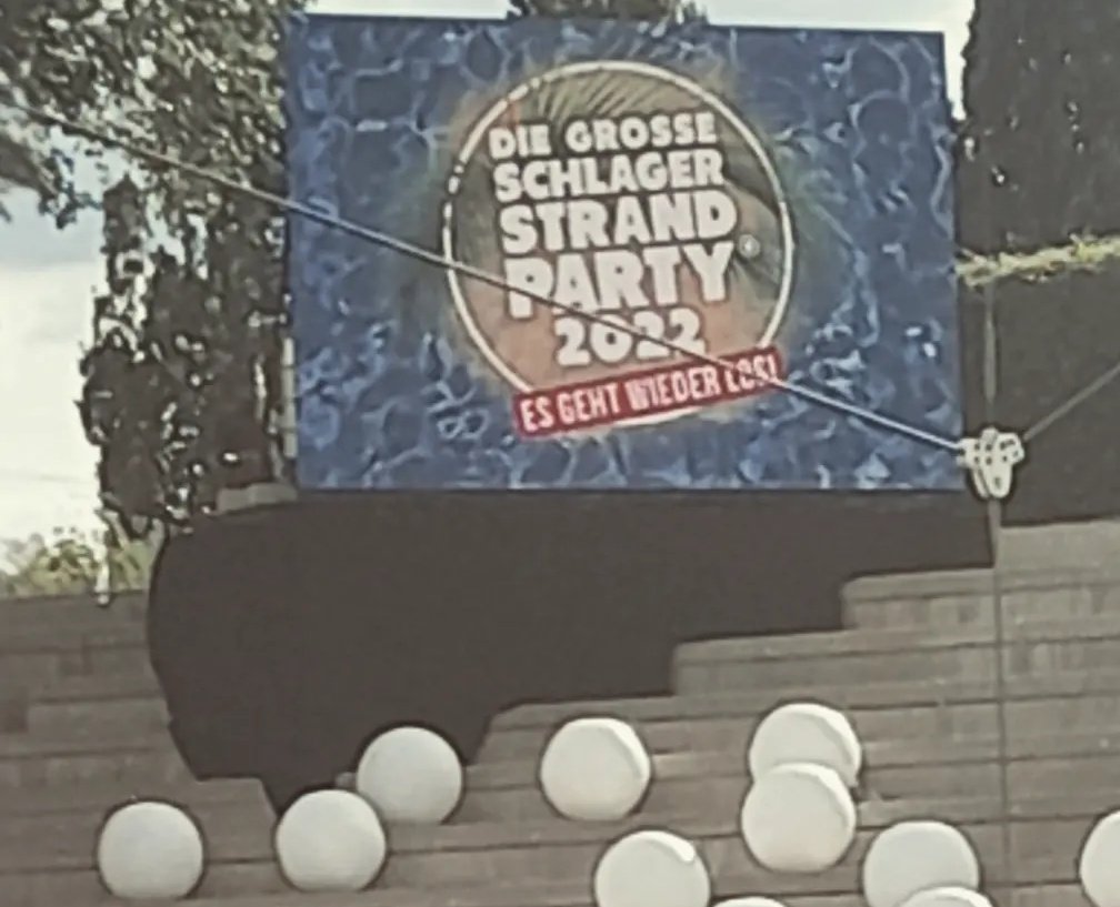 #Schlagerstrandparty2022 
<a href="/VolksRocknRolla/">Andreas Gabalier</a>