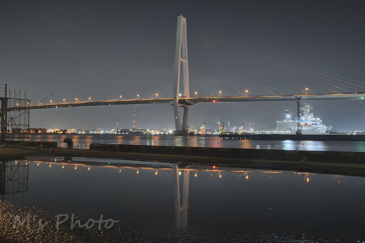 houwakougyou's tweet photo. 📷2022,08,14
=水影(横構図)/#夜景 ー
ーReflection/#Nightscape ー
#PortView #Bridge #BridgePier #NightView #Reflection #LightTrail #MeikoTriton
#LandscapePhotography #landscapecaptures #seascape_captures
#light_nikon #Nikon #D780 #SIGMA
#Rawtherapee #GIMP #Nikcollection #Jtrim https://t.co/MTGp4kvHZH