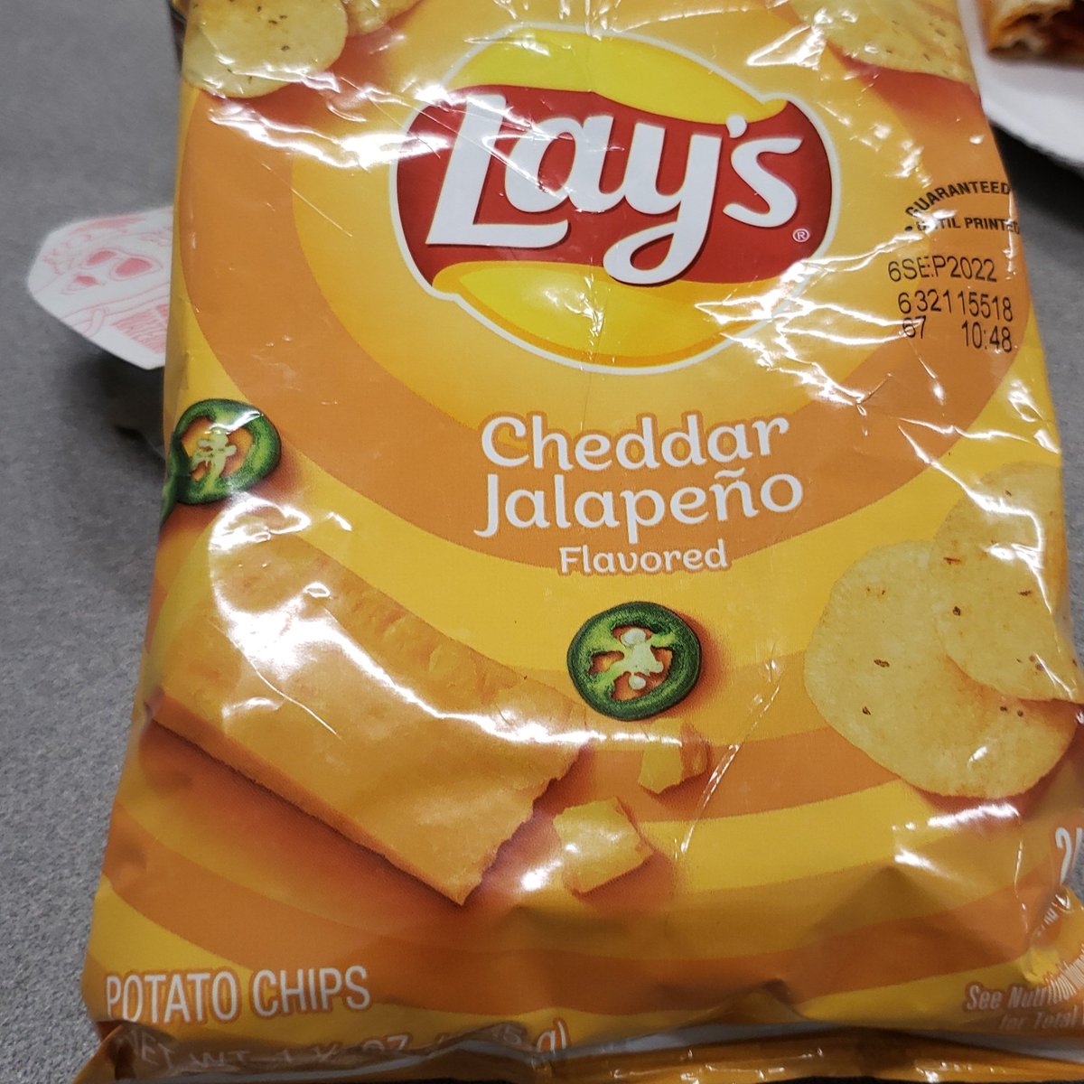 Skyy158's tweet photo. The most nastiest ass chips i've ever tasted !
WTF !🤢🤢🤢 https://t.co/GNC4axfpsO
