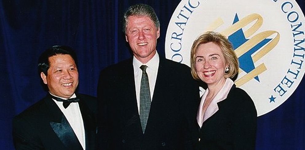 DanGarrett97's tweet photo. @henrycobb @phildstewart @JarrettRenshaw (D) also stands for (#CCP) dupes for accepting #CHICOM $ in exchange for POTUS/White House access.
#Clintons #NgLapSeng #ChinaGate. https://t.co/HeYAW9Y7WR