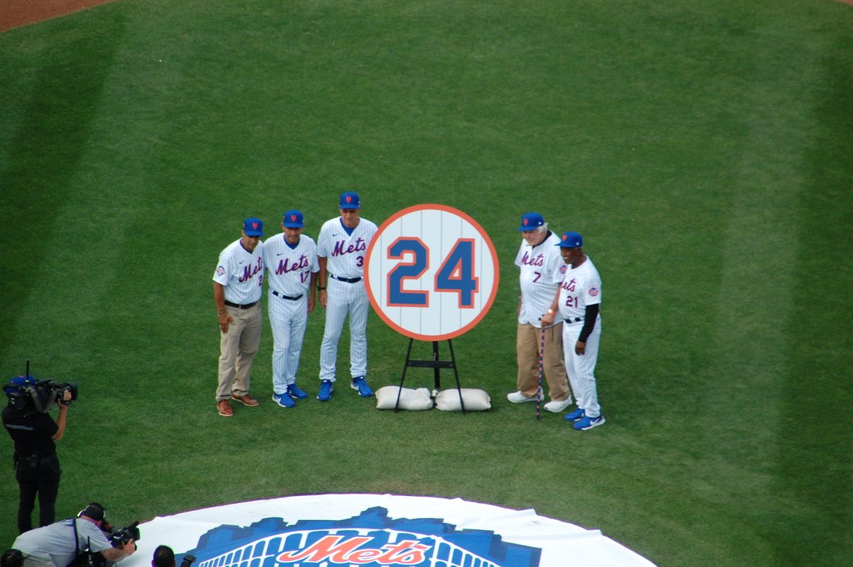 sancheza's tweet photo. Say Hey #Mets #WillieMays https://t.co/nxuLhWnZFT