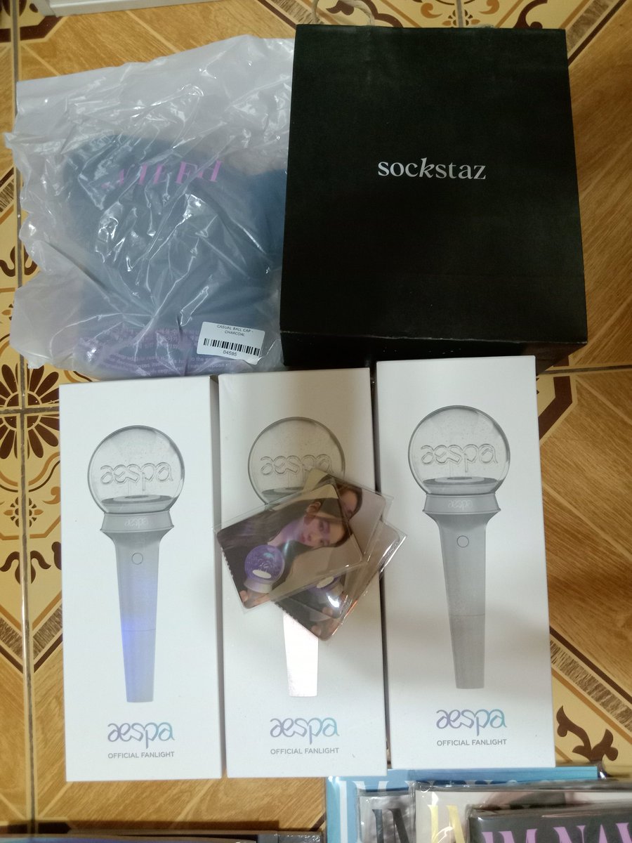 MerchHouse_'s tweet photo. Good Morning Fam!
2 Boxes arrived today, sorting and packing na π€
- Itzy Checkmate
- Stayc We Need Love
- Stayc Lightstick
- Aespa Girls
- Aespa Lightstick
- Im Nayeon
- Magazines
- Special Pasabuy Items
- (G)I-DLE MDs
- Posters
Thank you trusting us Fam! π€π
#MerchHouseProof https://t.co/scRyOYdvP4
