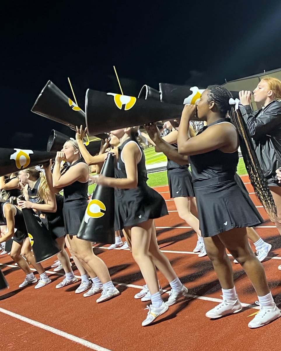 WeAreCrandall Cheer tweet media