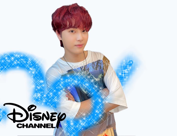 sohnjaez's tweet photo. im ju haknyeon and you're watching disney channel https://t.co/ZNyqhQENl8
