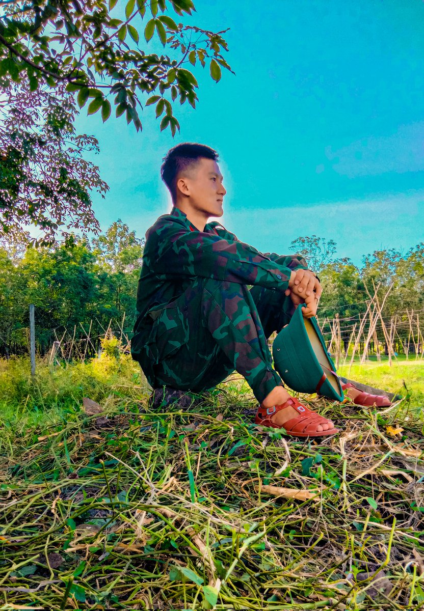 Xin đính chính không chơi gay.
