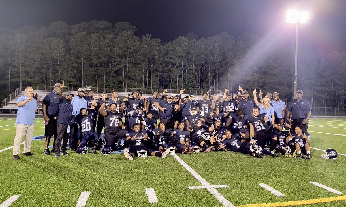 LHSCavsFootball's tweet photo. Great win last night for the Cavaliers!! Thank you to our Lakeland Administration and staff, SPS staff, special guests, and our amazing families and fans for your support! https://t.co/vFhvGhdw32