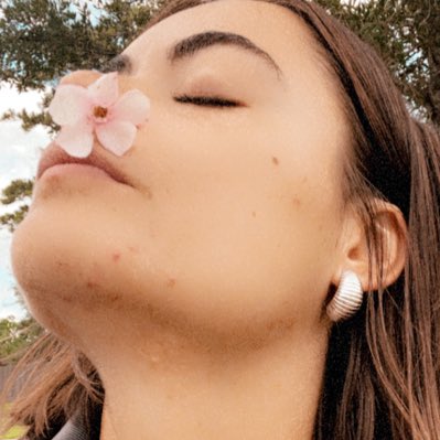 Mandymoonbear's tweet photo. #smellsassweetasaflower https://t.co/Jd4JP2Lg2H