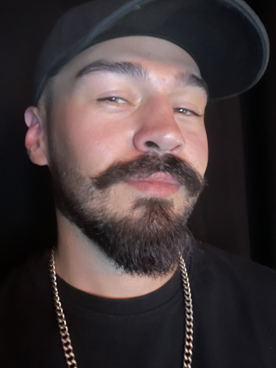 😏