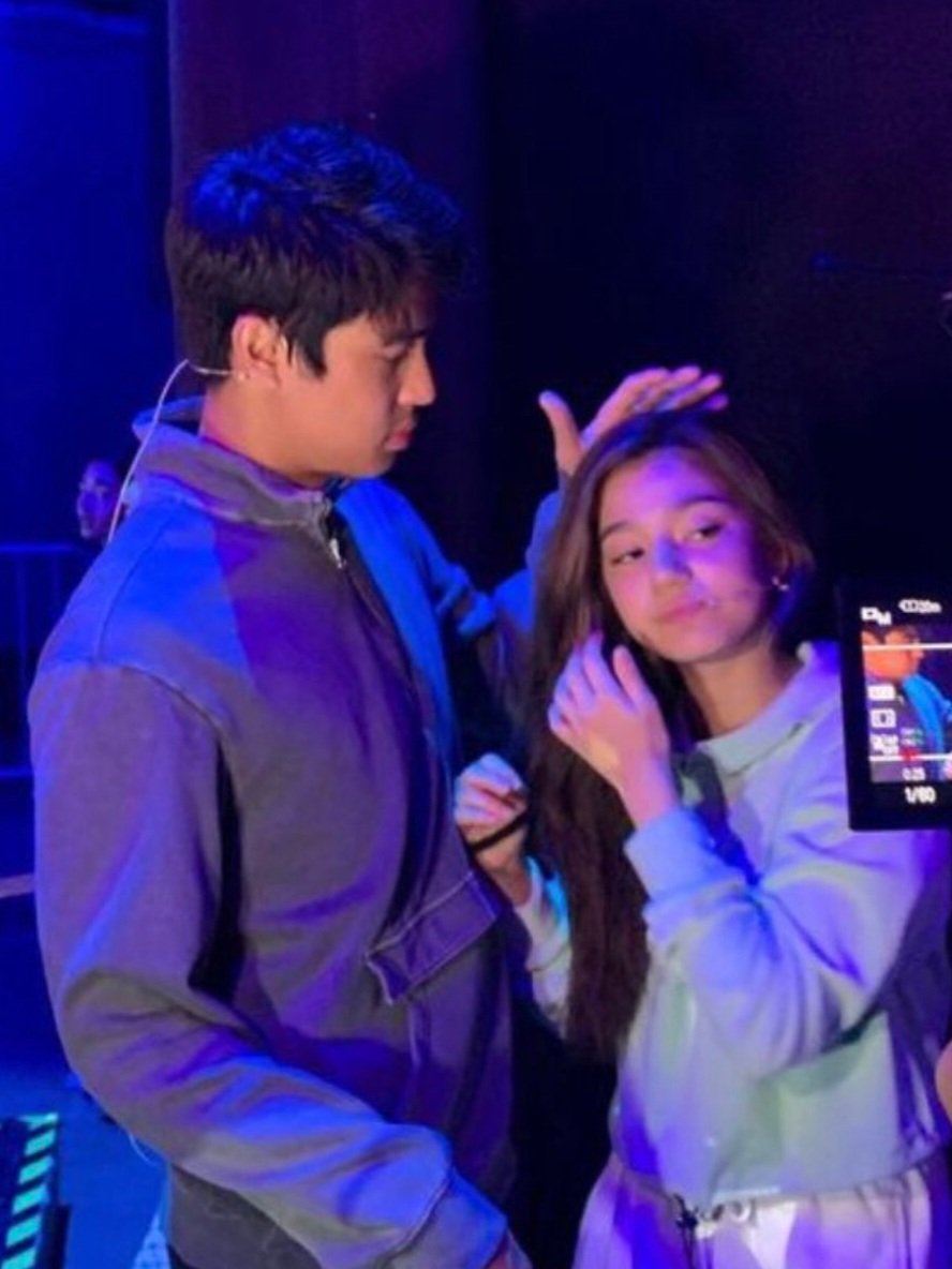 ONLYF0RBELLE's tweet photo. cause donny knew belle's not feeling well that day, so he's making sure she's okay to do the prod from their bts to their actual performance 🥺🦋 donny, our best boy!!!

#DonBelle https://t.co/p2KCxZbcx5