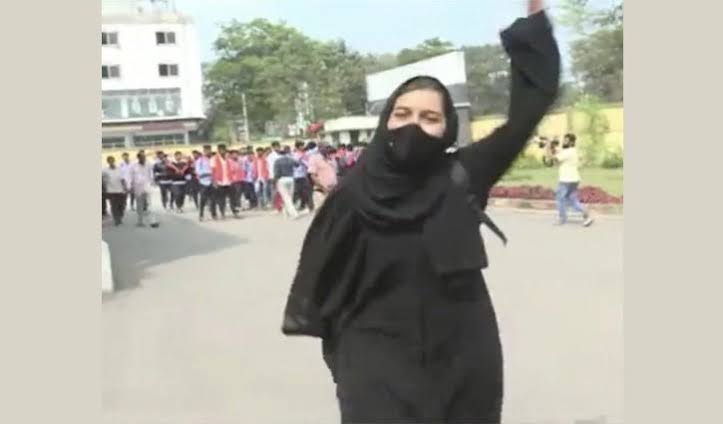 BattaKashmiri's tweet photo. News                                      No News https://t.co/psf4sOcQmK