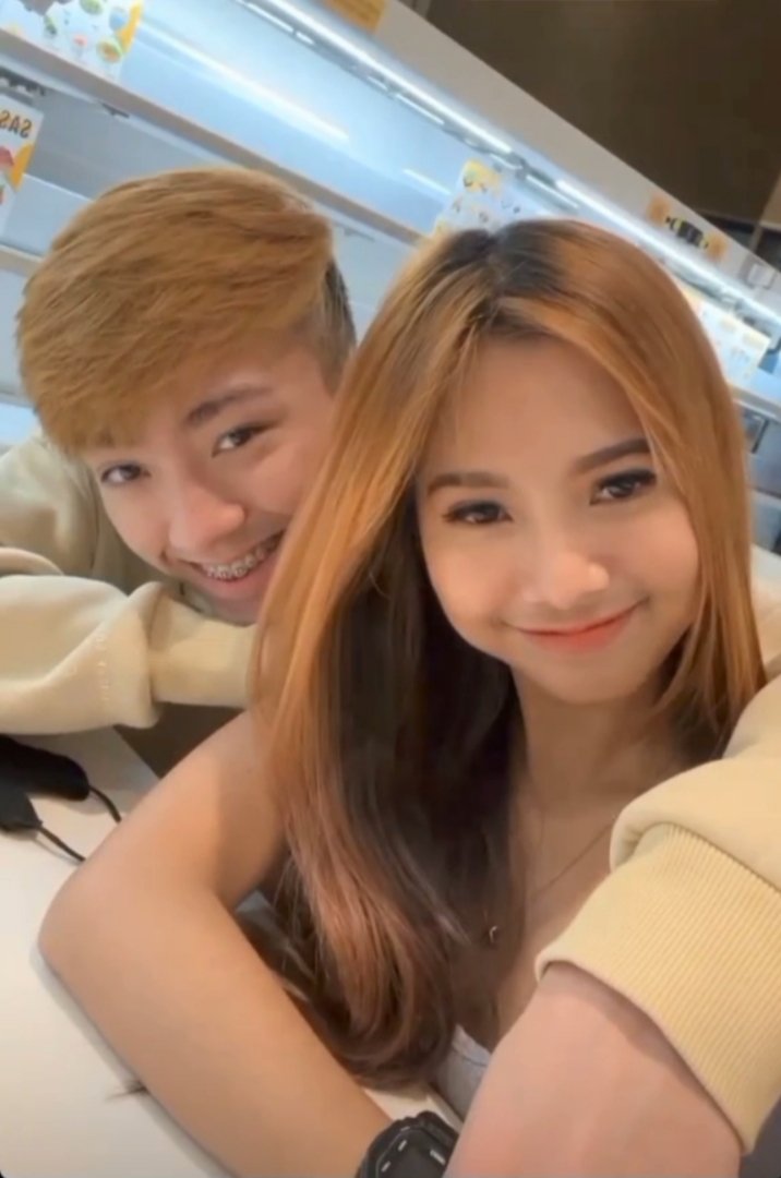 Zyrille_Balbin's tweet photo. 𝗵𝗮𝗽𝗽𝘆 𝘀𝘂𝗻𝗱𝗮𝘆 𝗸𝗮𝗿𝗹𝗶𝗮🧡 𝗲𝗻𝗷𝗼𝘆 𝘆𝗼𝘂𝗿 𝗱𝗮𝘁𝗲😍🧡 https://t.co/3QShKAxmdU