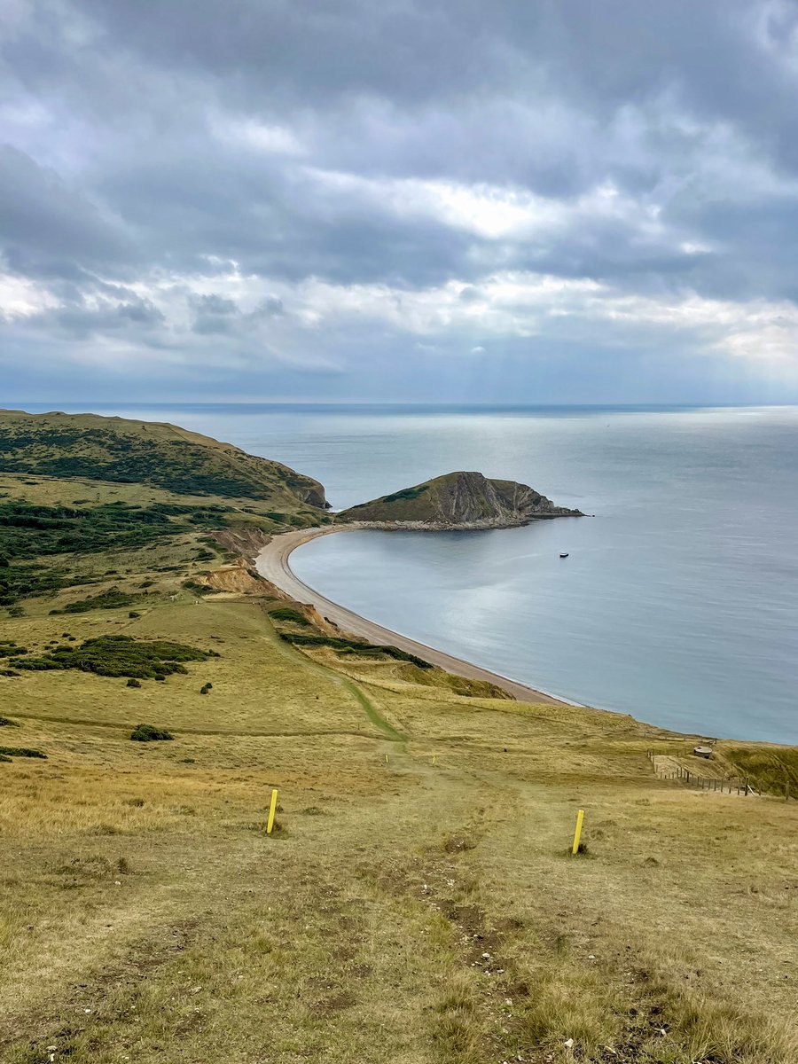 LesleyCashell's tweet photo. Worbarrow @StormHour @ThePhotoHour @lovefordorset @HollyJGreen @goDorset @visit_dorset @GreenDorset @DorsetAONB @dorsetlandscape @DorsetMag https://t.co/QVx797LXwx