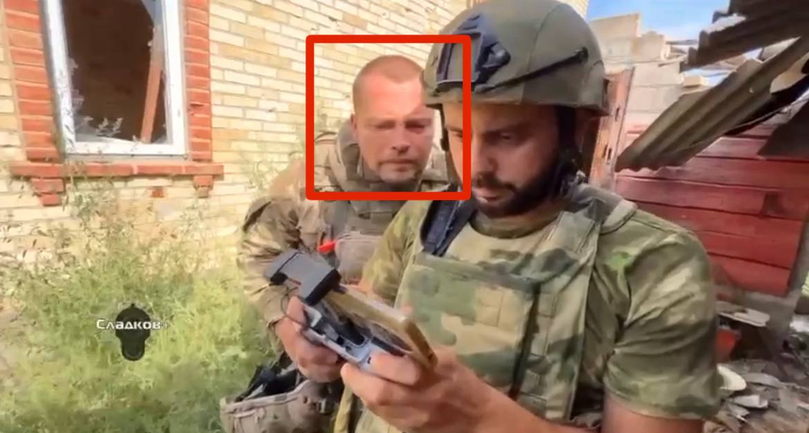 nexta_tv's tweet photo. Well-known #Russian Neo-Nazi Alexei Milchakov was featured in the video. During the war in #Donbas, he cut off the ears of murdered #Ukrainian servicemen and took pictures with burned corpses. https://t.co/ZtSnx5HNAw