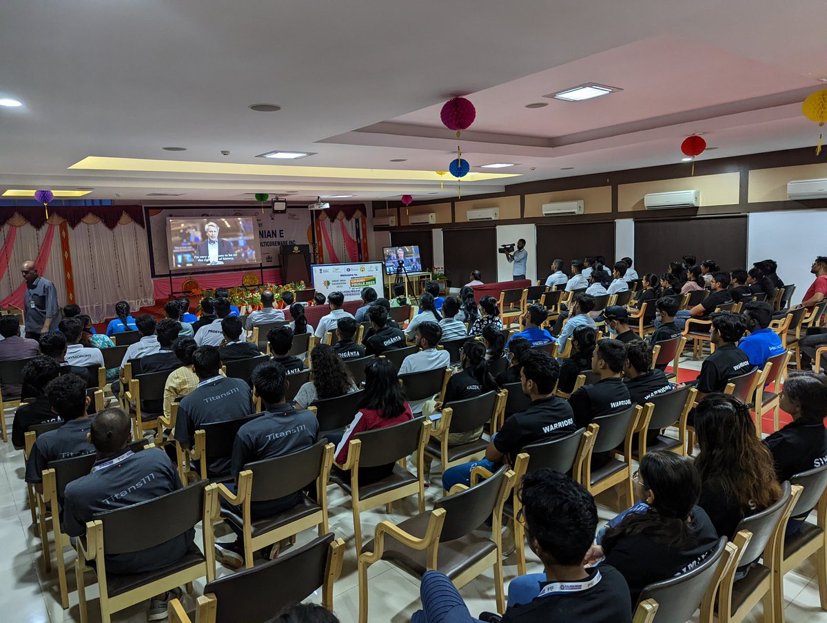 ajitspatil's tweet photo. Proud to Host SIH 2022 at KIT COE Kolhapur
#kitcoek #participantsofSIH #SmartIndiaHackathon2022 #sih2022 #mentoringat3AM @narendramodi @DDNewslive @PMOIndia @dpradhanbjp @EduMinOfIndia @AICTE_INDIA @mhrd_innovation @abhayjere @mohitgambhir @adsahasrabudhe https://t.co/R2gx4UVwXG https://t.co/JK7MP1HPaJ