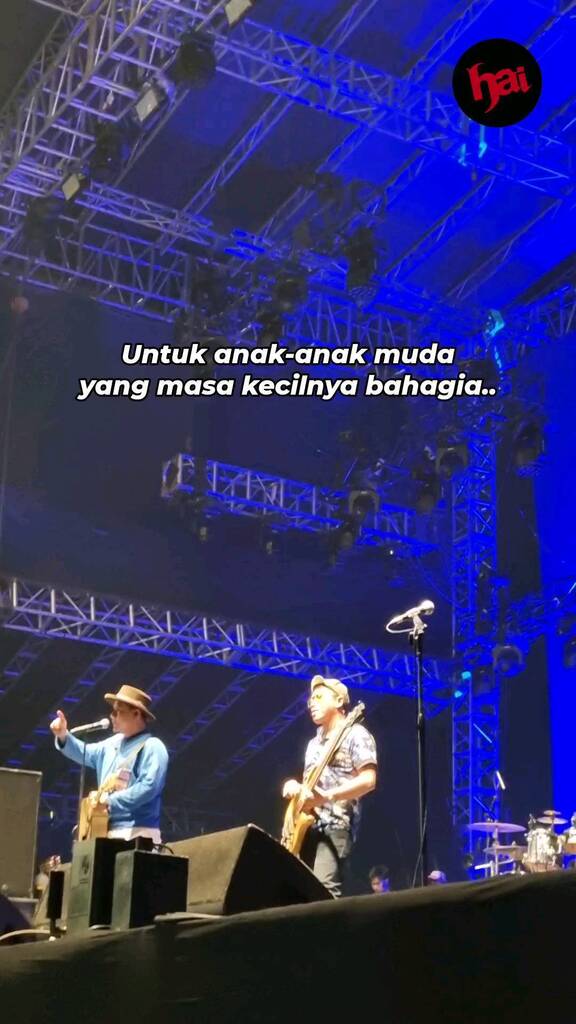HaiMagazine's tweet photo. Siapa di sini yang waktu kecil selalu nonton Upin-Ipin tiap sore padahal episodenya diulang-ulang terus?

@padiband ngajak penonton @thesoundsproject throwback bareng, nih!

#reels #hai45piration #padiband #upinipin https://t.co/ITfsoRMIbn https://t.co/rXfF3qo004