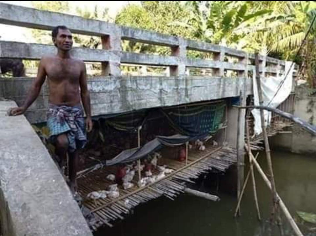 এই বেচারা এখানে সফল হয়ছে, এখন নেক্সট টার্গেট পদ্মাসেতু 😁😂