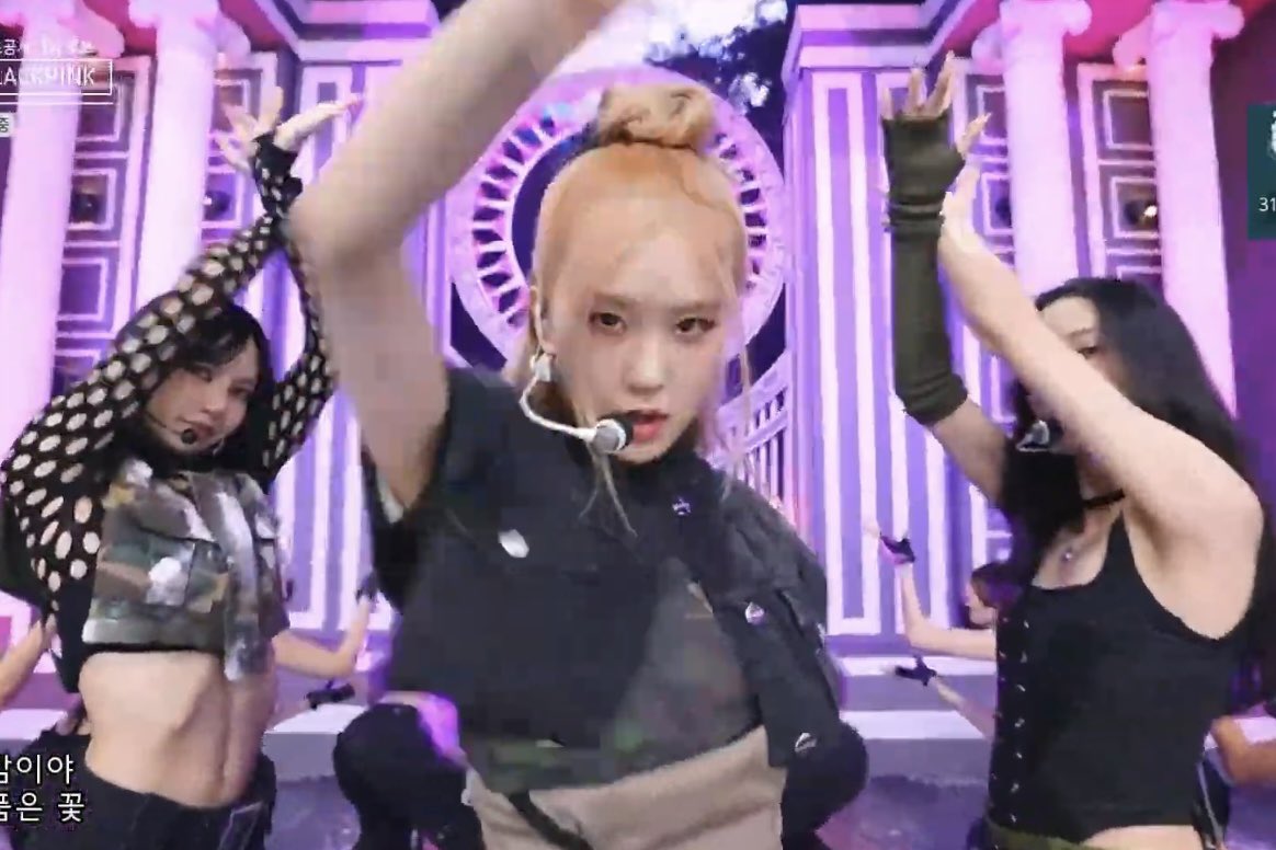 abeillellieba's tweet image. ยังคงชอบท่อน rock and roll เหมาะกับน้องแชงมาก ❤️‍🔥

#로제 #ROSÉ #BLACKPINKonINKIGAYO