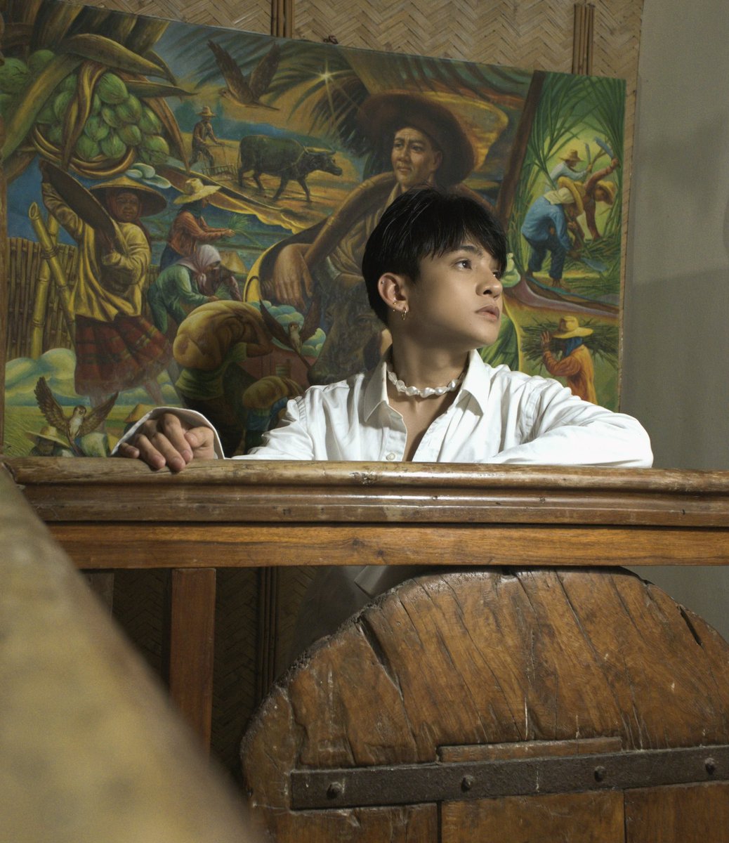 Official_ALAMAT's tweet photo. .@ALAMAT_members Tomas on the set of the ILY ILY music video. Watch it here 🔗 https://t.co/W33nKwVSUE 🤎 https://t.co/mYqM9KBgpr