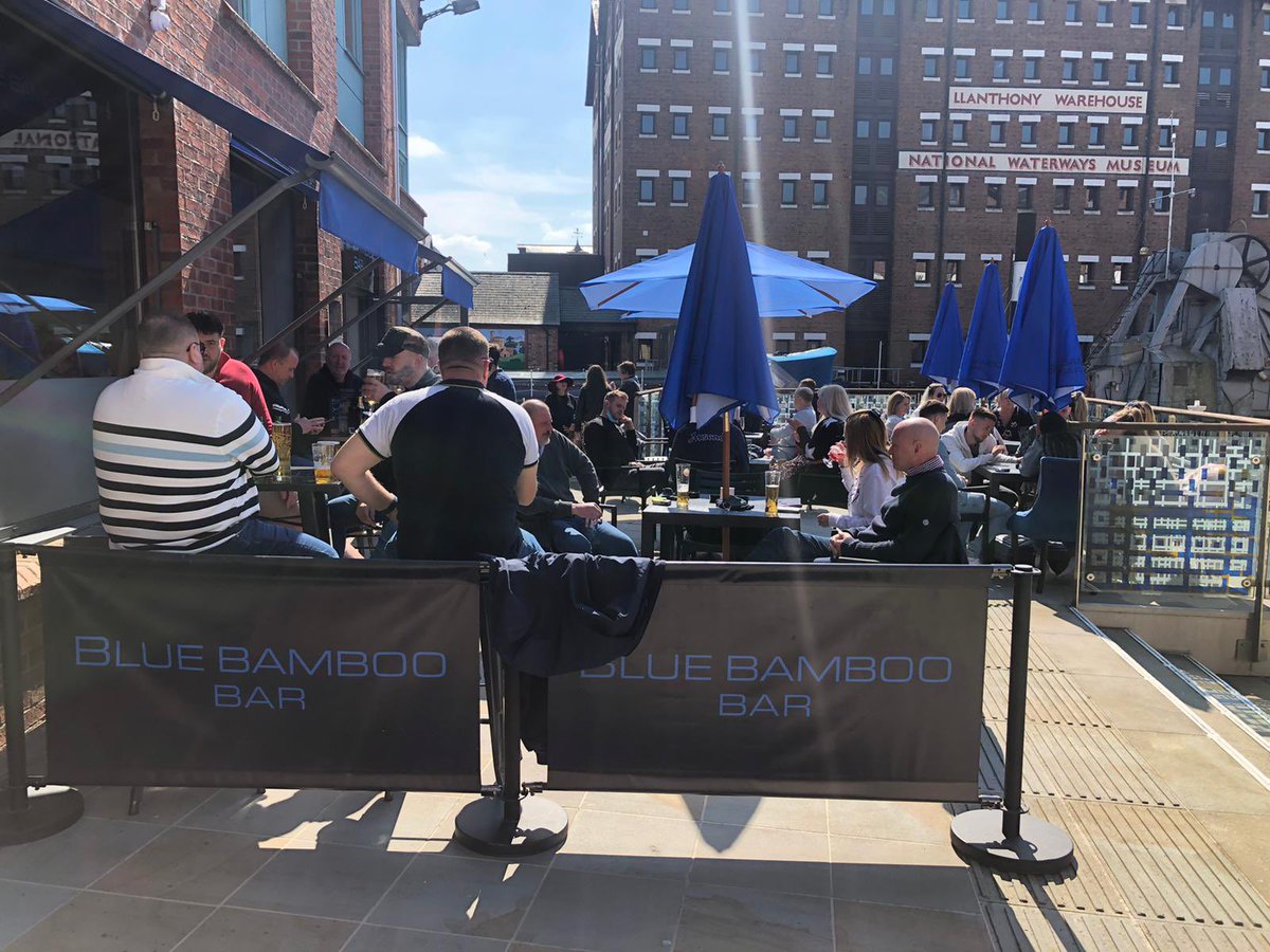 #bankholiday Sunday and the suns out!!! We have a gorgeous #sunterrace to relax on and #supersunday to enjoy! 

14:00 🏎 #BelgianGP 
14:00 ⚽️ #Wolves v #Newcastle
16:30 ⚽️ #NottsForest v #Spurs

#wdyt #bluebamboo #sportsbar #gloucester #supportlocal