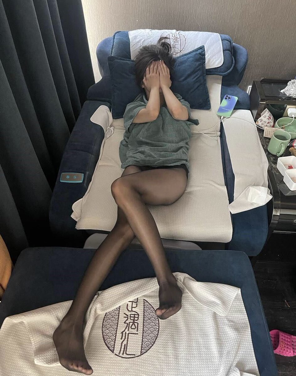 xiaojie82931908's tweet photo. 最近看到好多人都有去玩电报，我也下载了怎么没有哥哥找我聊天呢？因为我的工作性质一天下来又累又乏味了，闺蜜介绍我也来这里玩 可以跟有素质有深度的男士交流。 https://t.co/8waHFiNalW