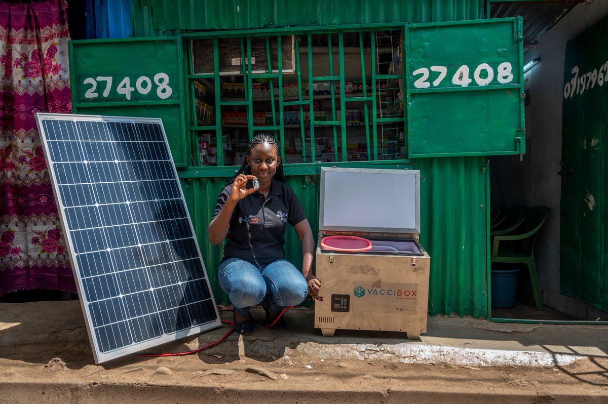 Another win for @TechWomen and @YALIRLCEA alumna @poshgero! 👏 Grand Prize Winner (💲250K) in the Cisco #GlobalProblemSolverChallenge 2022!! Her #VacciBox innovation eases cold chain storage of vaccines in health facilities in rural Kenya. 
ow.ly/AhGi50KsS2q #CiscoCSR