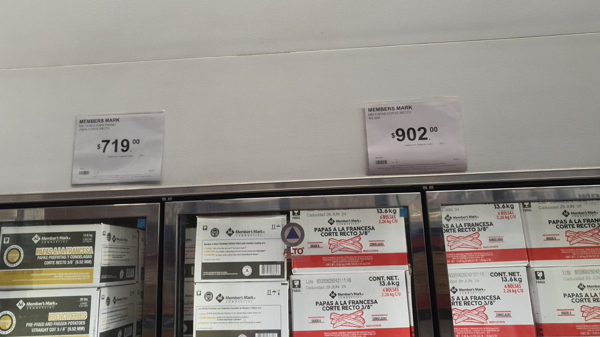 carlaml9's tweet photo. #abrohilode Precios por las ☁️☁️😔 hace unas semanas la caja de papas costaba $500 aprox https://t.co/iHQFyewNEC