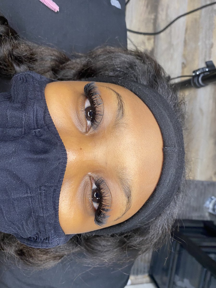 JadaaKimonee__'s tweet photo. @_slimarella_ and that’s why the girls come see me for their lash sets🥰 @thesacredtouch_ on IG! https://t.co/p9IEQhzuX5