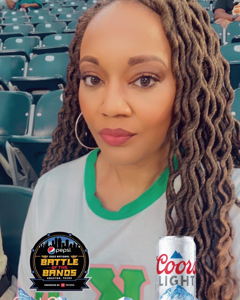 TiffTweets1014's tweet photo. We had an amazing time at The Battle of the Bands! The girl was thrilled to see HBCU bands. Can’t wait until next year! #Twins #TwinLife #TwinTeens #Classof2025 #ColorGuardMom https://t.co/L3nKTdtEn5