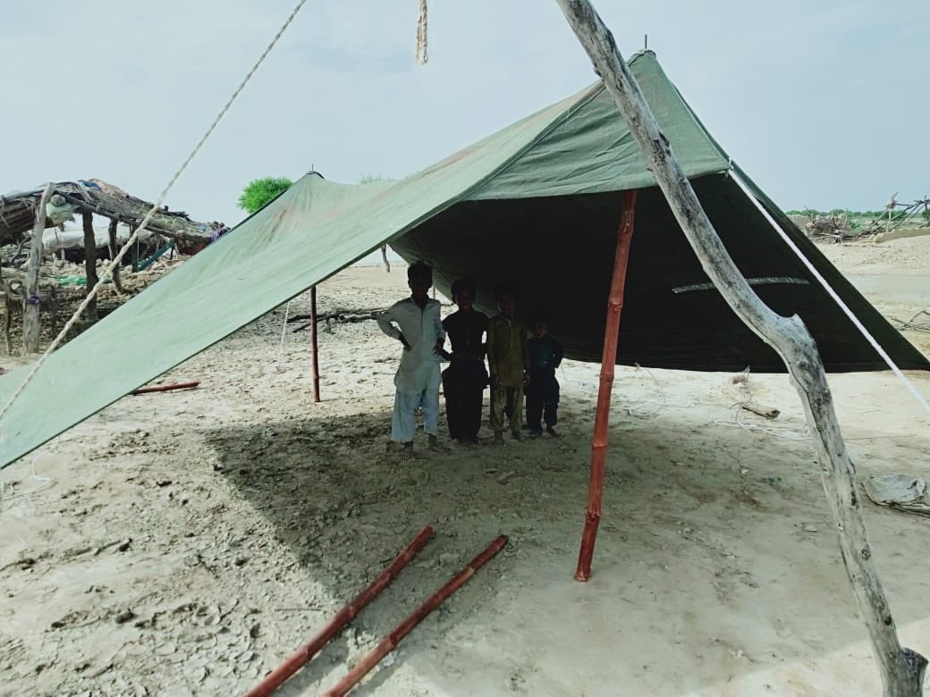 card_pk's tweet photo. @Balochistan Lasbela Flood victims need your help  
#afiasalam https://t.co/oCnnscAlLj
