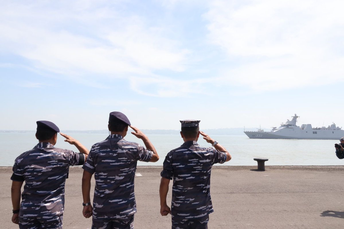 _TNIAL_'s tweet photo. TNI AL SAMBUT KEDATANGAN SATGAS LATMA RIMPAC DAN LATMA JOINT MINEX PANDU TAHUN 2022

https://t.co/lFoaq7o5eq

#rimpac #rimpactnial #marinir #marinirtnial #jalesvevajayamahe #koarmadaII #pangkoarmadaII #KSAL #KASAL #satgasrimpac #krisim https://t.co/Fhs564v7Iu