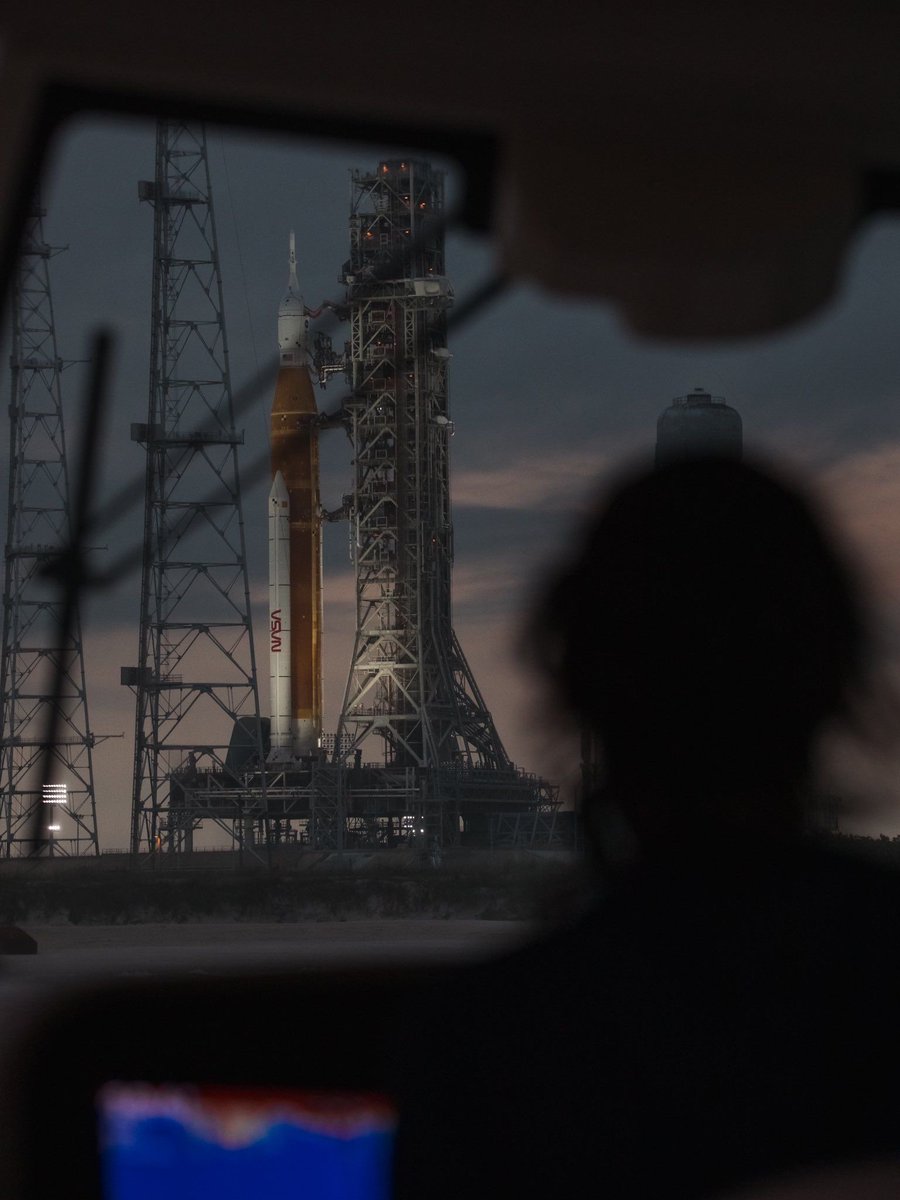 StarFleetTours's tweet photo. Successful trip this evening. Thanks to everyone who participated.
 
🧡 #NASA #Artemis #SLS https://t.co/NJd54DdiBU