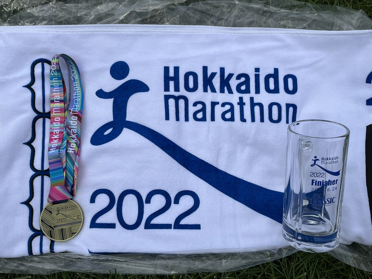 evengoal's tweet photo. 3年ぶりのマラソン完走🏃‍♂️
肉離れでまともに歩けない🥲
今日はとことん飲もう🍺

#北海道マラソン
#札幌 https://t.co/r2ow9QfcRD