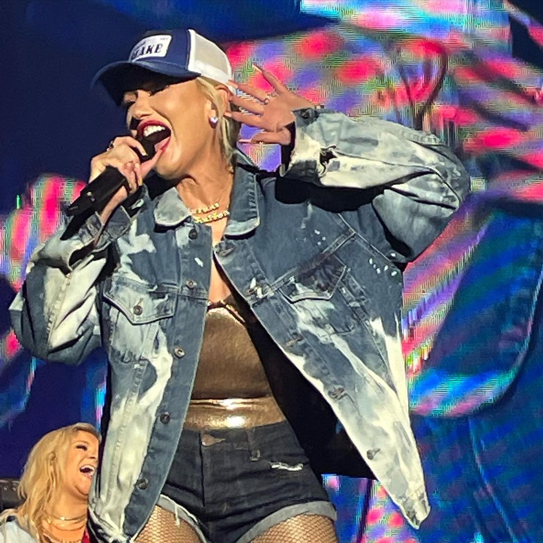 iloveBlakexGwen's tweet photo. Gwen Stefani and Blake Shelton at YQM Country Fest in Dieppe, New Brunswick, CA | 8/27/2022

📸: justified_88 https://t.co/CGRyiT52rw