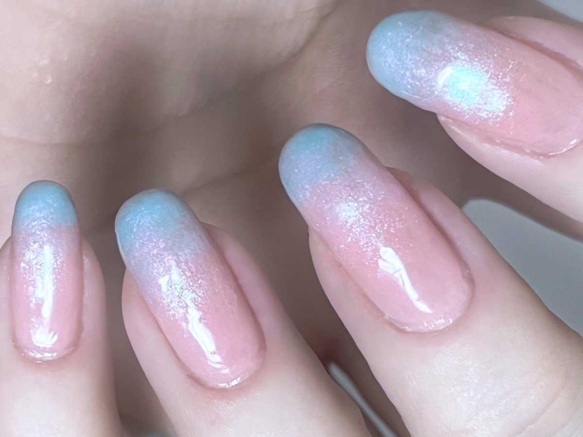 _723can's tweet photo. essie 690 NOT JUST A PRETTY FACE
noiro S043 lagoon soda
OSAJI 11 Drape

夏を惜しむマーメイド

#セルフネイル 
#今日のネイル https://t.co/JCKXkp813y