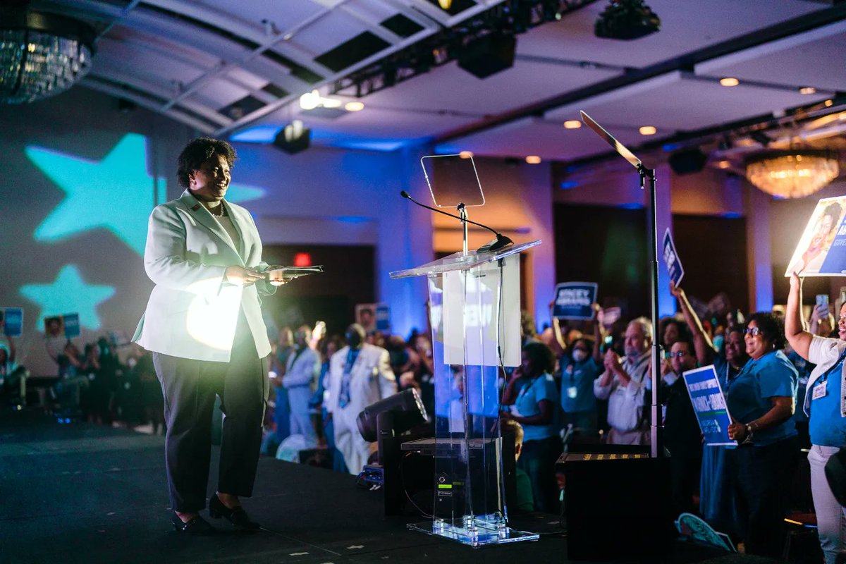 staceyabrams's tweet image. Up and down the ballot, we have a ticket that looks like Georgia. The  @GeorgiaDemocrat party is fighting for our vision of #OneGeorgia.
This November, we have the chance to set the course for the next generation.
Georgia, we can create a new future together. Let's get it done.