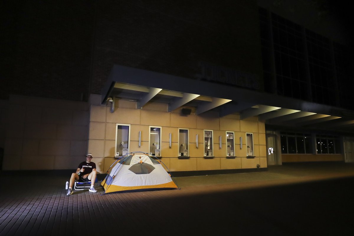 This is dedication. @HankinsAlec '25 started camping out on Friday at 8 p.m. Ticket pull doesn't open until  7 a.m. Monday.