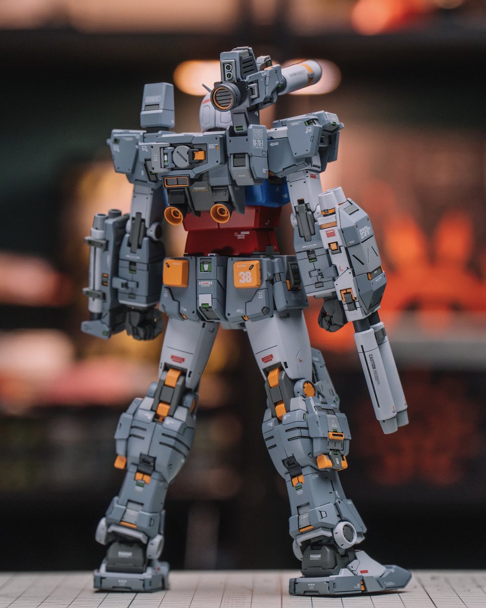 EA_Gunpla's tweet photo. Lemon Studio GK 1/100 RX-78 Full Armour completed! #gundam #gunpla https://t.co/X52J1cNdpY
