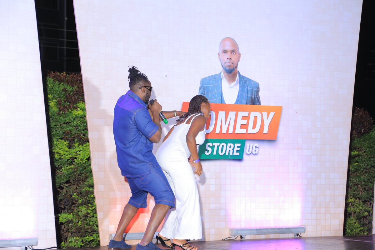 ComedyStoreUG's tweet photo. @BebeCoolUG's performance last night was a movie. He picked a beautiful lady from the #ComedyStoreInHoima audience to dance to his song πΆ katono πΆ.
The scenes are here.... https://t.co/oN8ltP6JKa
