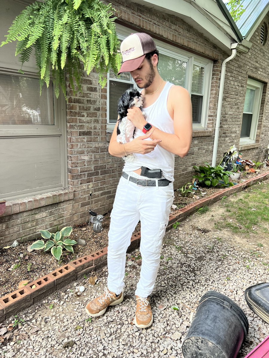 lightskinsos's tweet photo. All Animals love me 🤷‍♂️ https://t.co/eoGL5R4LZo