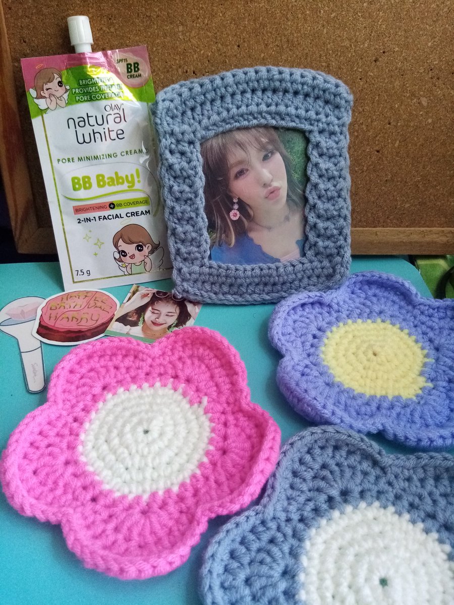 mydzyheart's tweet photo. πβ Crochet pc holder and coasters arrived!
β#ryuchaengfeedback
Sparks so much omg! Thank u for the free claim pc holder @ryuchaengcart it rly suits my wendy pc as well. The coasters were rly pretty?? As an avid coffee drinker, i will always use these na!
#mydzymail https://t.co/RFO3GDLKs9