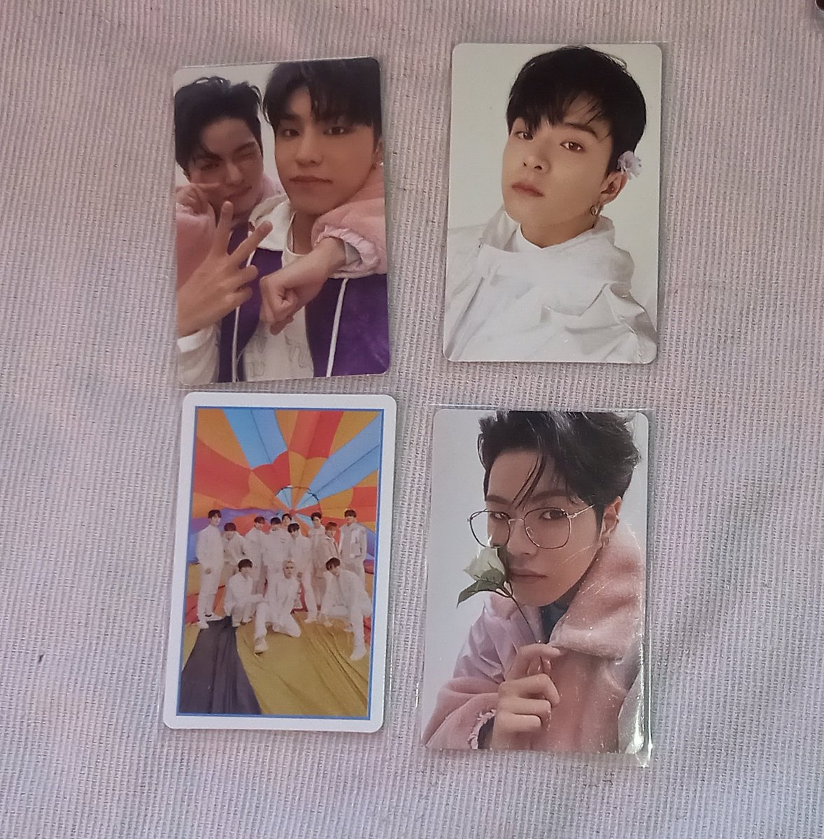 ☞ wts lfb
selling Treasure pc 

╭☞not set
╭☞PAYO/DOP 3 days via gcash
╭☞onhand and ready to ship 
╭☞when you purchased 2 or more PCs you'll get 1 free merch your choice
╭☞dm for more inquiries 

t. treasure  pc