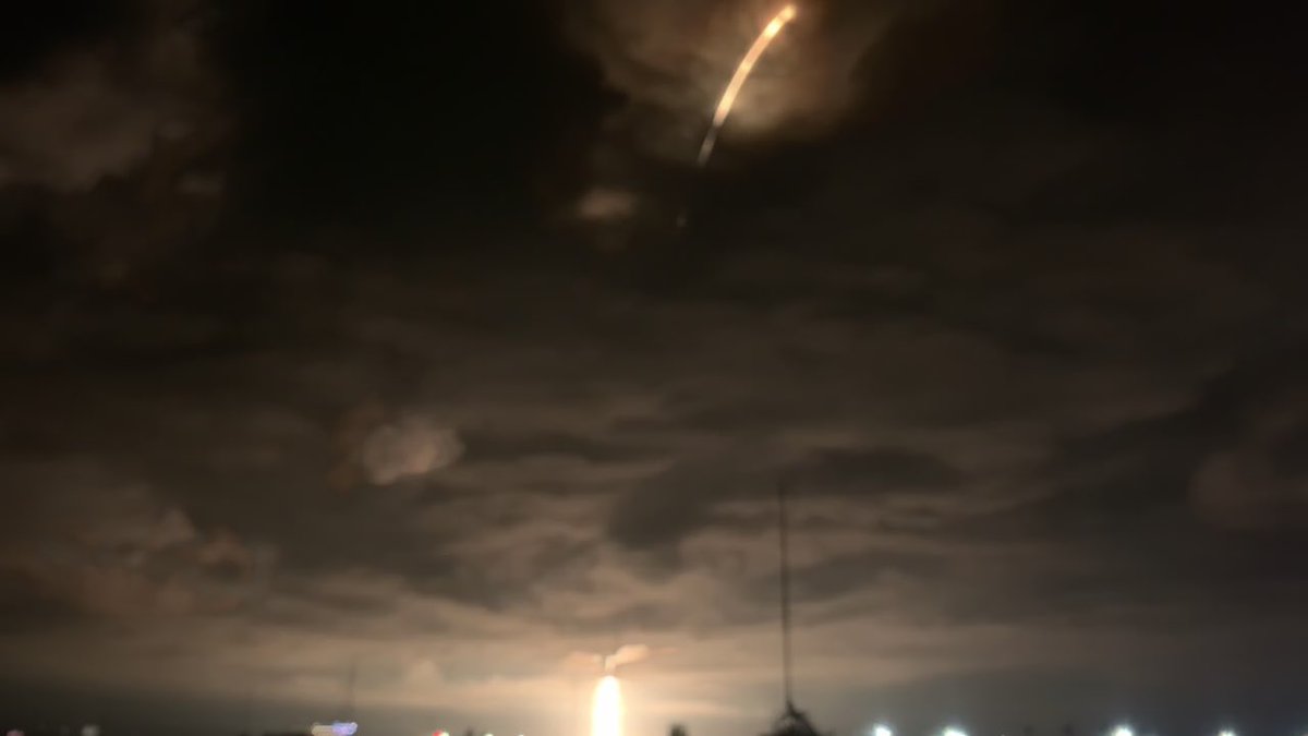 Had a nice little preshow for SLS! I got to take my first streak shot from Cape Canaveral as well