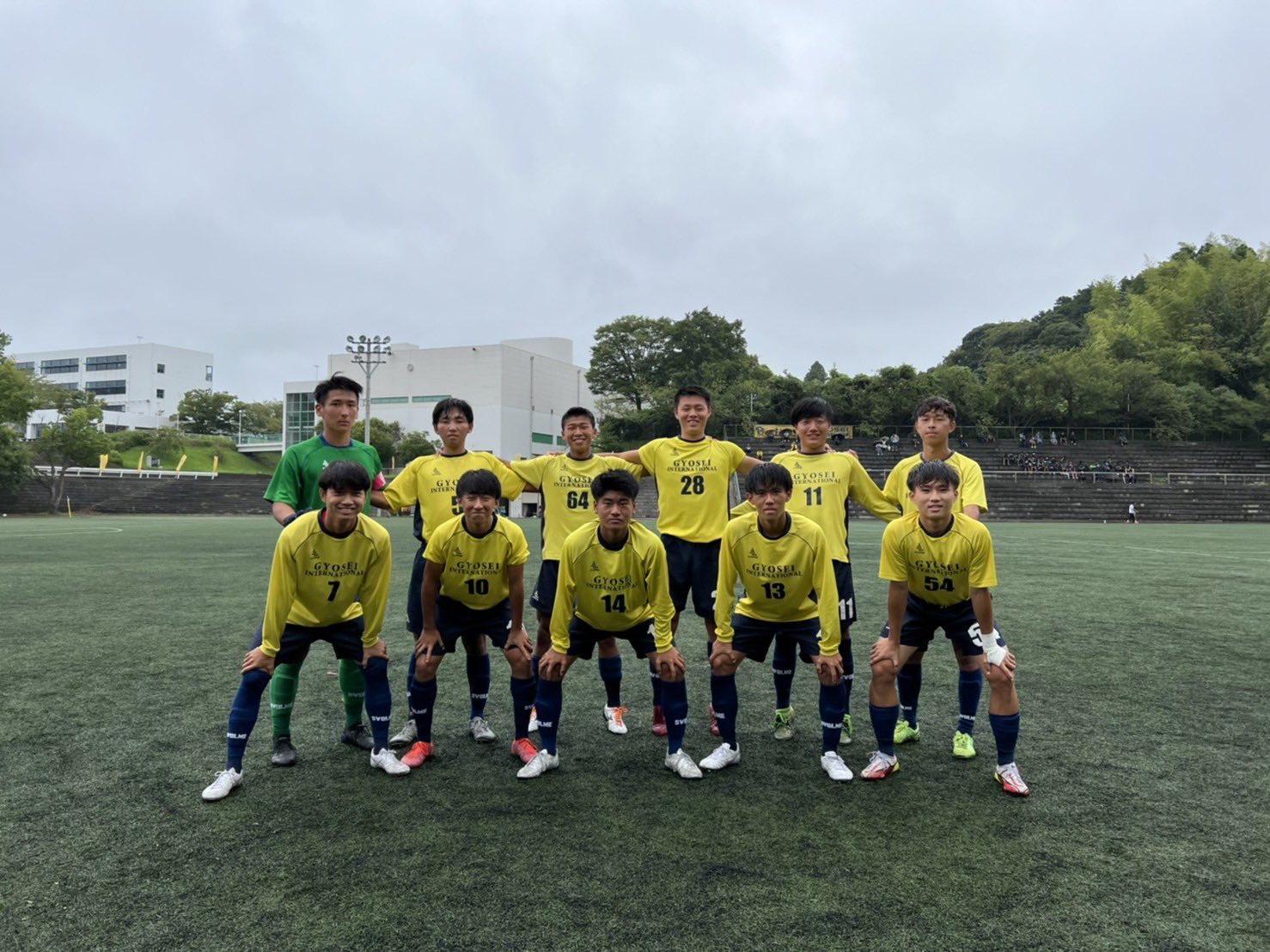 暁星国際高校サッカー部 2部リーグ Vs白井 1 1 ショウゴ 対戦して頂いた白井高校の皆様ありがとうございました 雨の中沢山の応援ありがとうございました 超越 T Co Ry34ycm3kb Twitter