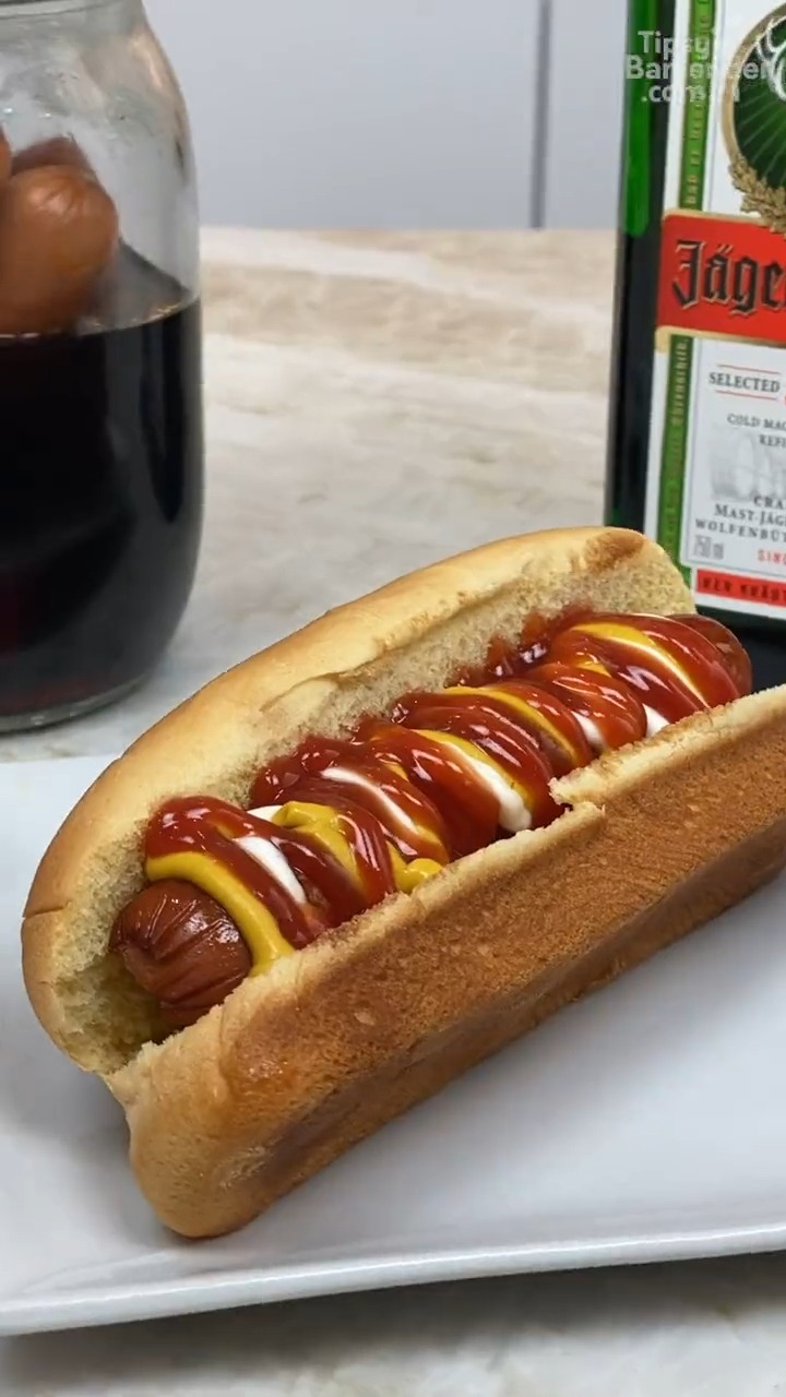 Tipsy Bartender on Twitter "Jager Bomb Hot Dog 🌭🍹 https//t.co