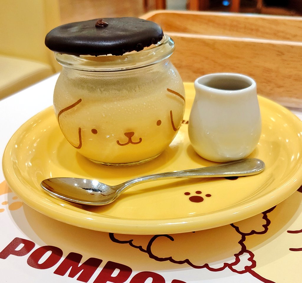 ka__t_y__'s tweet photo. 数年ぶりに、原宿のポムポムプリンカフェへ！ 大好きだった
「いっしょにおでかけ~♪ ポムポムプリン」が、今月いっぱいで終了との事で、食べ納めに！ 

#ポムポムプリンカフェ 
#pompompurincafe #ポムポムプリン #プリンくん #pompompurin https://t.co/rBPNg0qniG