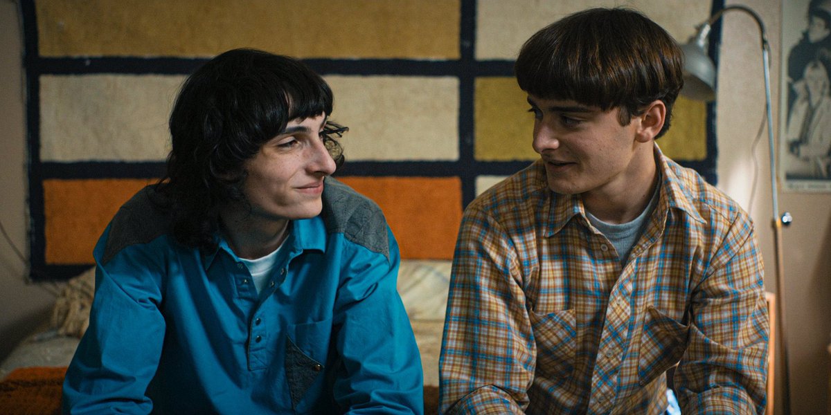 smichly's tweet photo. be honest if you’de never watched stranger things would you think they’re a canon couple https://t.co/jQd3LcA2ht